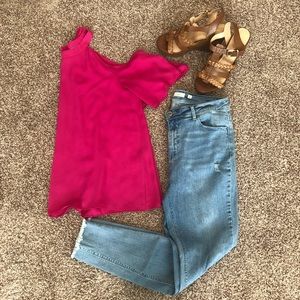 Hot pink CeCe cold shoulder top Size M